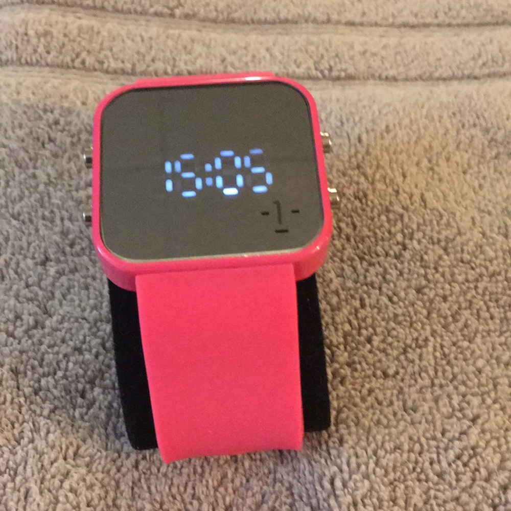 1:Face Men’s Watch